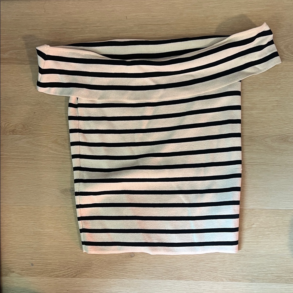 Zara Black and Cream Striped Knit Top